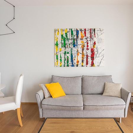 Suite 51 Appartamento Con Terrazzo A 50 Mt Dal Lago - Private Parking (Adults Only) Арона Екстериор снимка