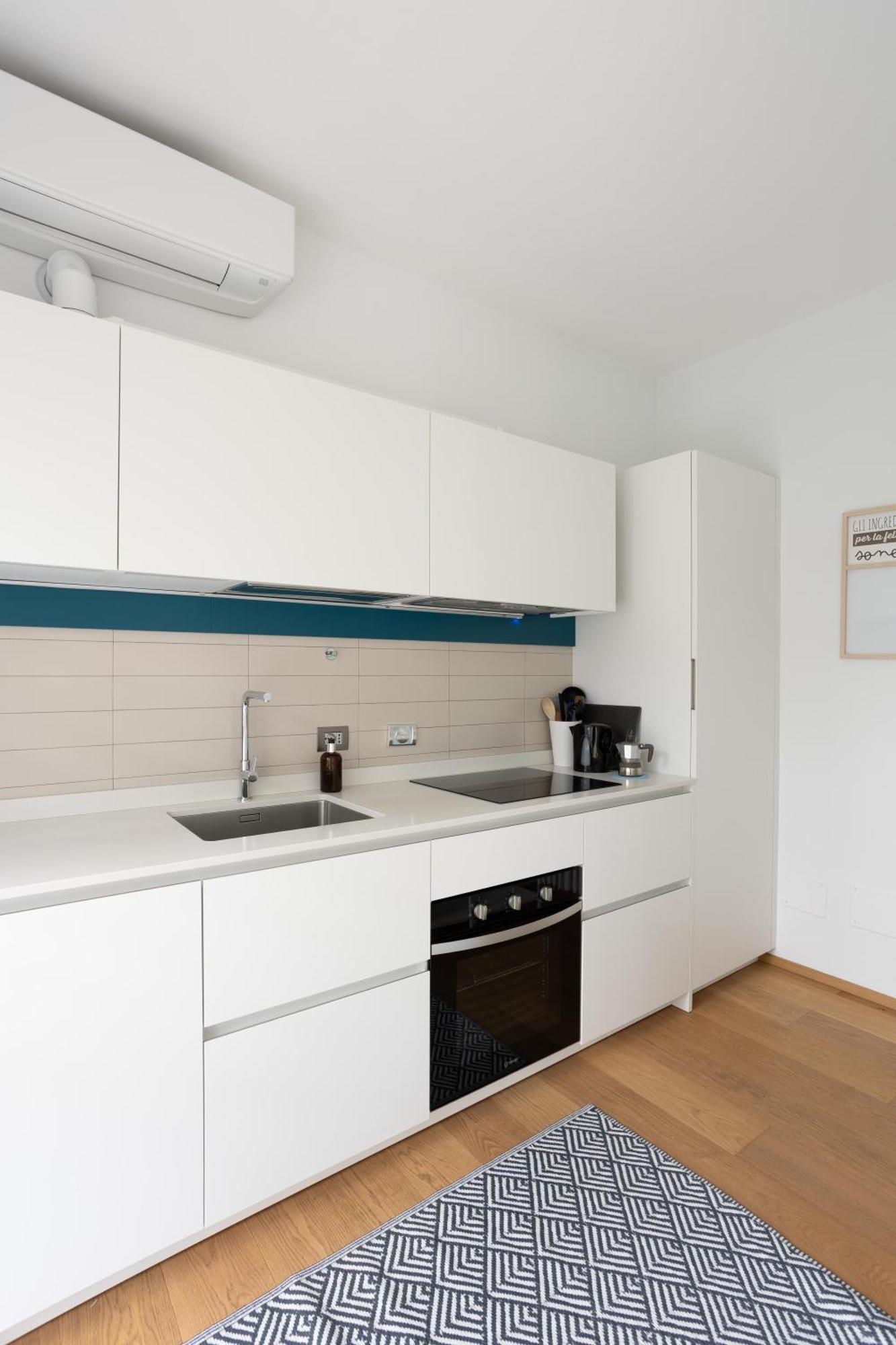Suite 51 Appartamento Con Terrazzo A 50 Mt Dal Lago - Private Parking (Adults Only) Арона Екстериор снимка