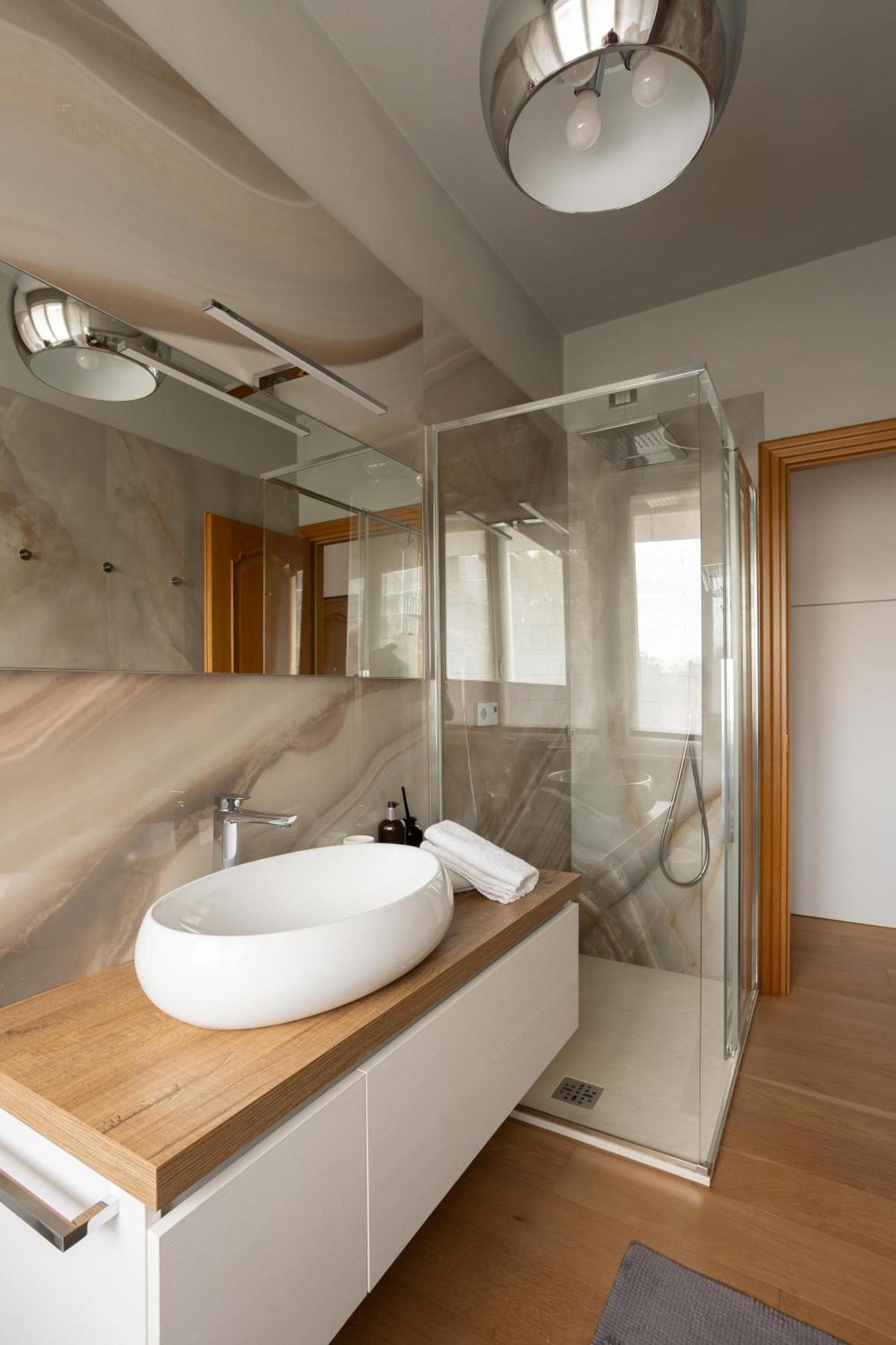 Suite 51 Appartamento Con Terrazzo A 50 Mt Dal Lago - Private Parking (Adults Only) Арона Екстериор снимка