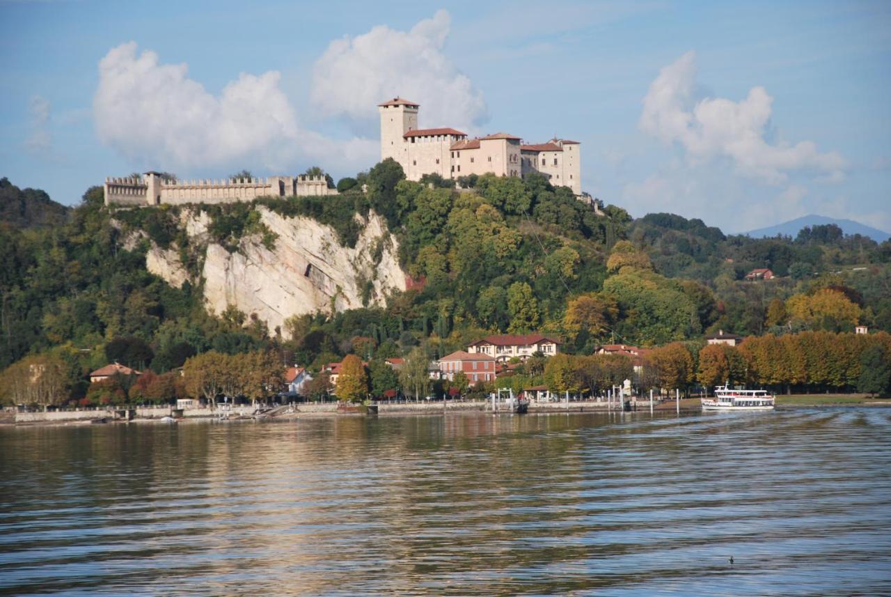 Suite 51 Appartamento Con Terrazzo A 50 Mt Dal Lago - Private Parking (Adults Only) Арона Екстериор снимка
